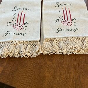 Seasonal Greetings Kitchen Towels with Lace Trim